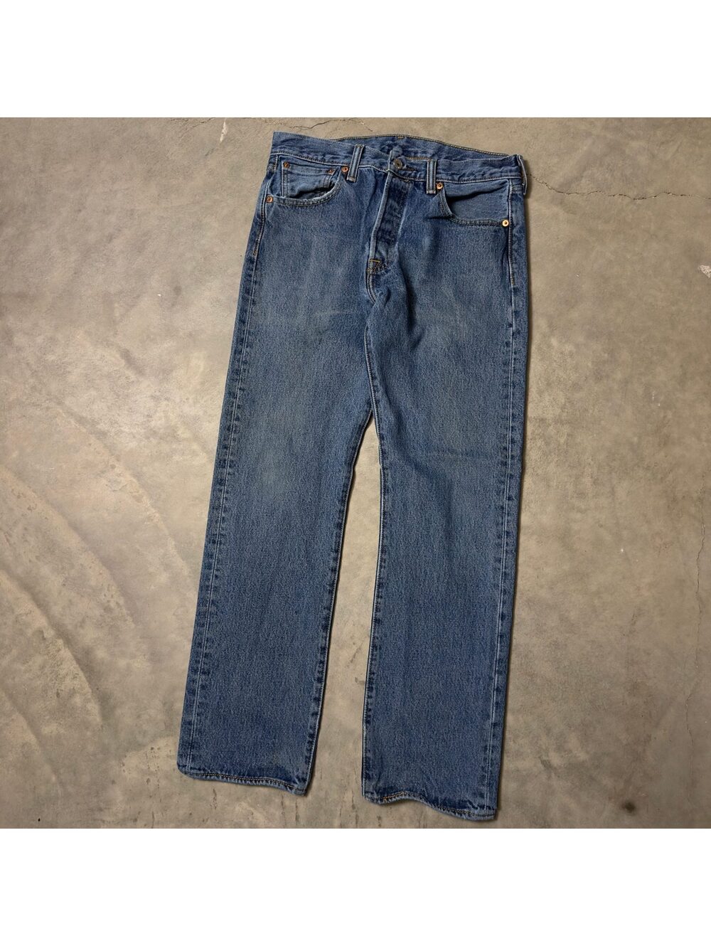 Levi's 501 Button Fly Jeans Mens 30x30 Medium Wash Worn In